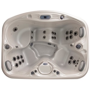THE SPIRIT 3 Person Hot Tub 32 Jets